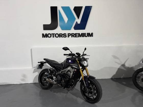 YAMAHA MT-09 